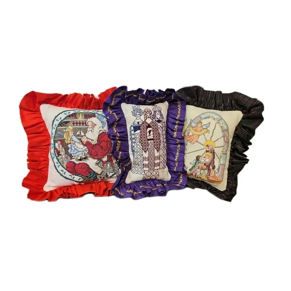 Lot‎ 3 Vtg Christmas Needlepoint Pillows Santa 3 Wise Men Manger Scene